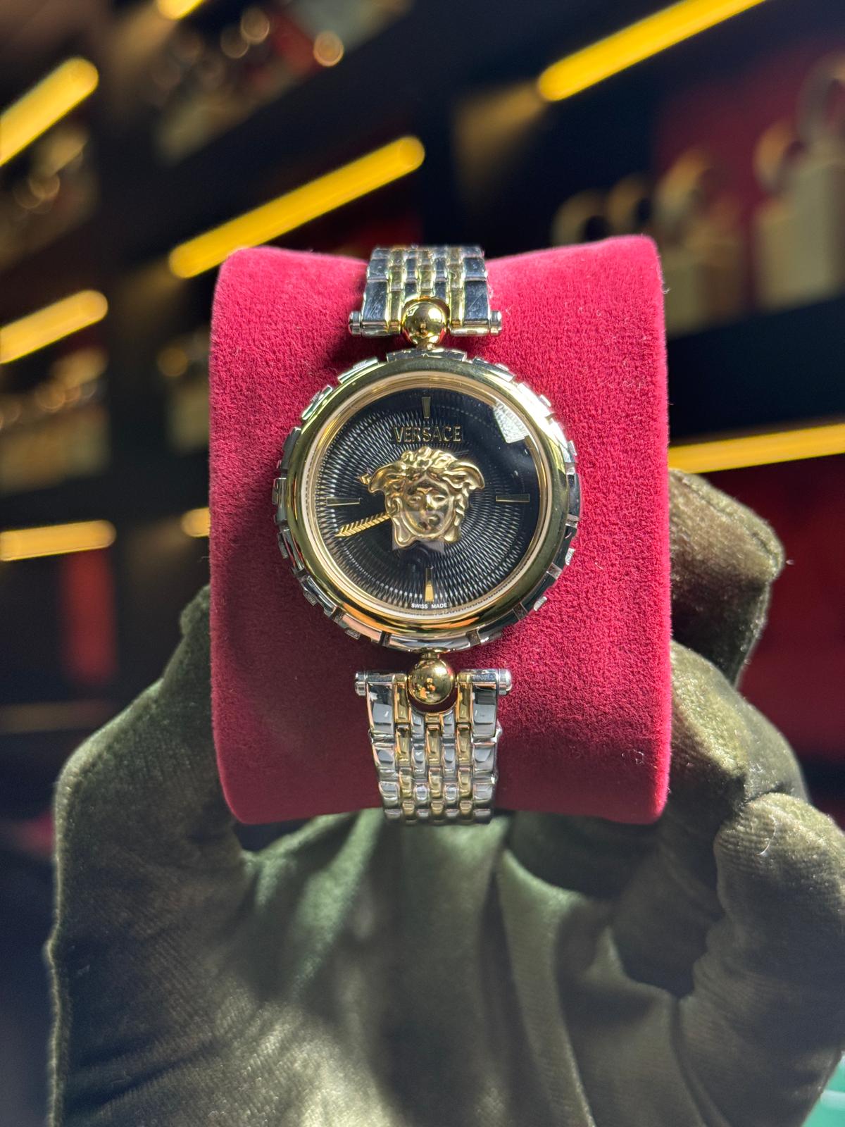 VERSACE